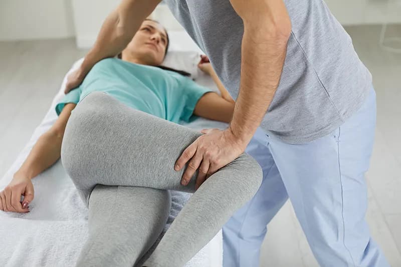 Kiedy rehabilitacja po operacji kręgosłupa lędźwiowego - kluczowe informacje dla szybkiej rekonwalescencji