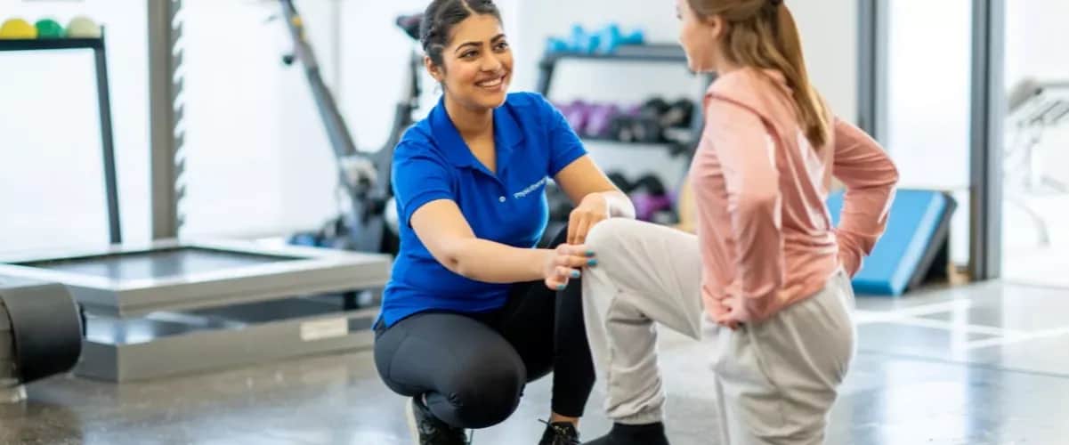 Kiedy zacząć rehabilitację po złamaniu, aby uniknąć powikłań?