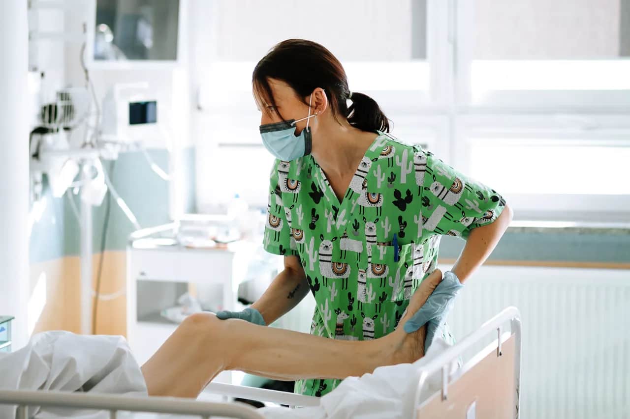 Czym jest rehabilitacja stacjonarna i jakie ma znaczenie dla pacjentów?