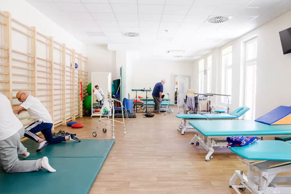 Rehabilitacja po bajpasach gdzie znaleźć najlepsze ośrodki i programy