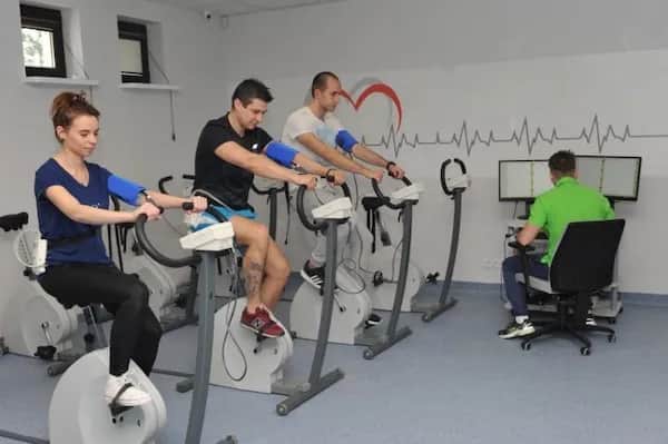Ile trwa rehabilitacja kardiologiczna? Co musisz wiedzieć o czasie trwania